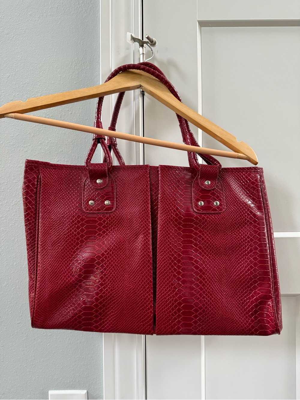 Elizabeth Arden Red Animal Print Tote Like New